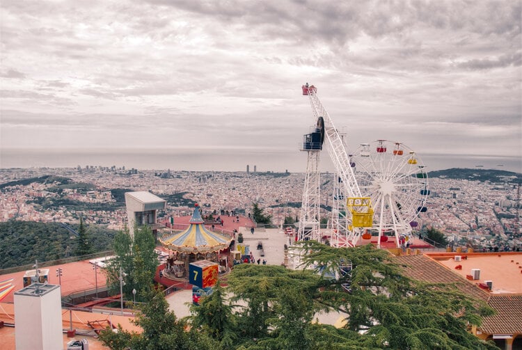 <span>Ride a retro Ferris Wheel with a view of Barcelona at Tibidabo amusement park</span>