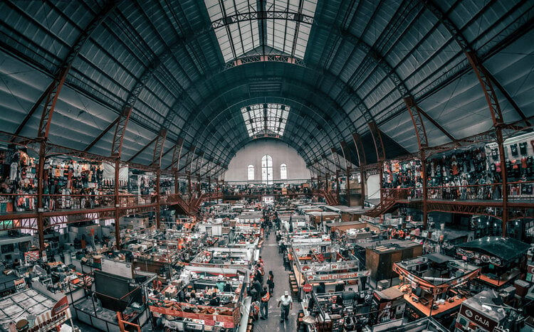 <span>Dating back to 1897, the San Telmo Market has anything from vintage clothes and jewelry to fresh fruits and vegetables, meats, bakeries, and some of the best coffee in the city. Don’t leave without visiting the food stalls - for the best </span><em>empanadas</em><span>, go to El Hornero. Our favorite varieties are the beef, corn, or blue cheese</span>