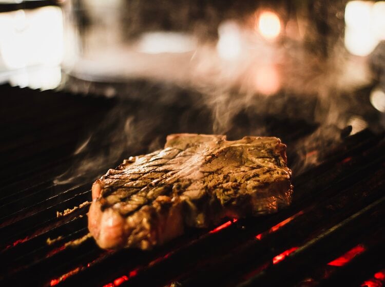 <span>Enjoying a traditional Argentine steak </span><em>a la parrilla</em><span> (grilled) is a MUST. Not only is Argentina known for its high quality, grass-fred beef, they know how to cook it to perfection. Favorite cuts include </span><em>vacío </em><span>(flank steak), </span><em>asado de tira</em><span> (short ribs), and </span><em>bife de chorizo</em><span> (sirloin, strip, or NY strip). </span><em>Bife de chorizo</em><span> must always be eaten with FRIES - no salads allowed!</span>