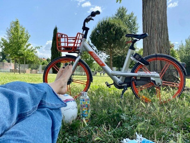 <span>Enjoy some green space as you walk or bike along the Arno River in Cascine Park</span>