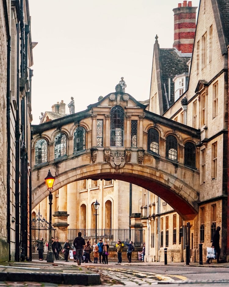 <span>Hertford Bridge - also known as the Bridge of Sighs for its similarity to the bridge of the same name in Venice, Italy - makes for a charming photo op </span>