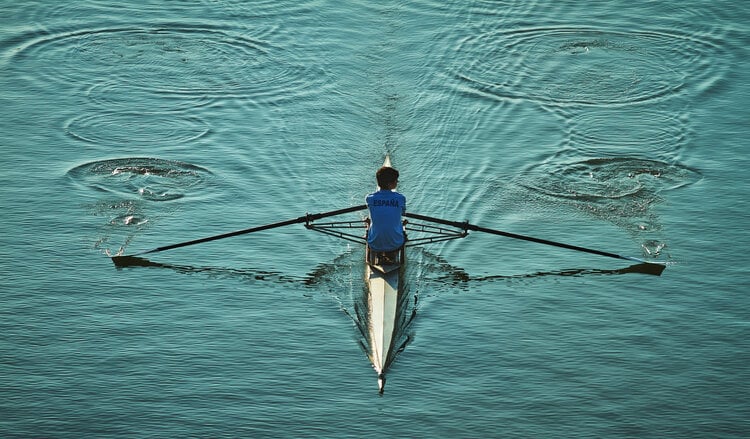 <span>To spend time out on the river, rent a pedal boat or a kayak, or paddle surf and see the city from a whole new perspective</span>