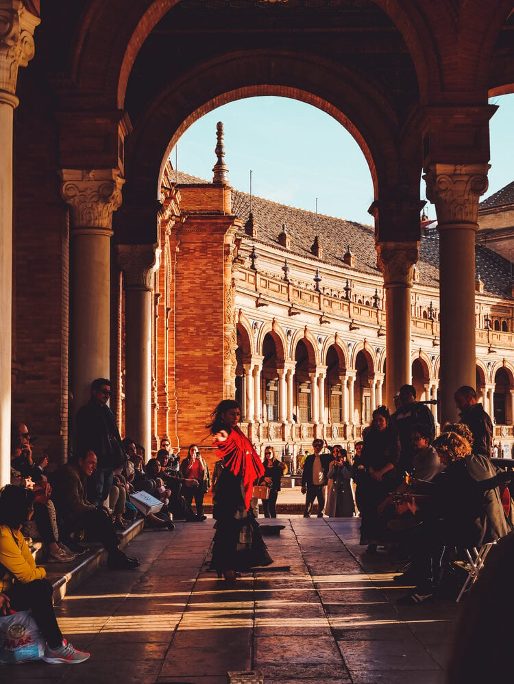 <span>Take a flamenco or </span><em>sevillanas </em><span>dance class and learn to dance like the locals - there are even free classes at Plaza España</span>