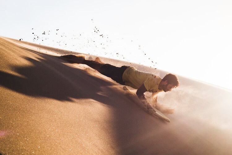 <span>Go sandboarding in the beaches near Viña del Mar and Valparaíso, or in the north of Chile which has the world’s driest desert and neverending dunes</span>